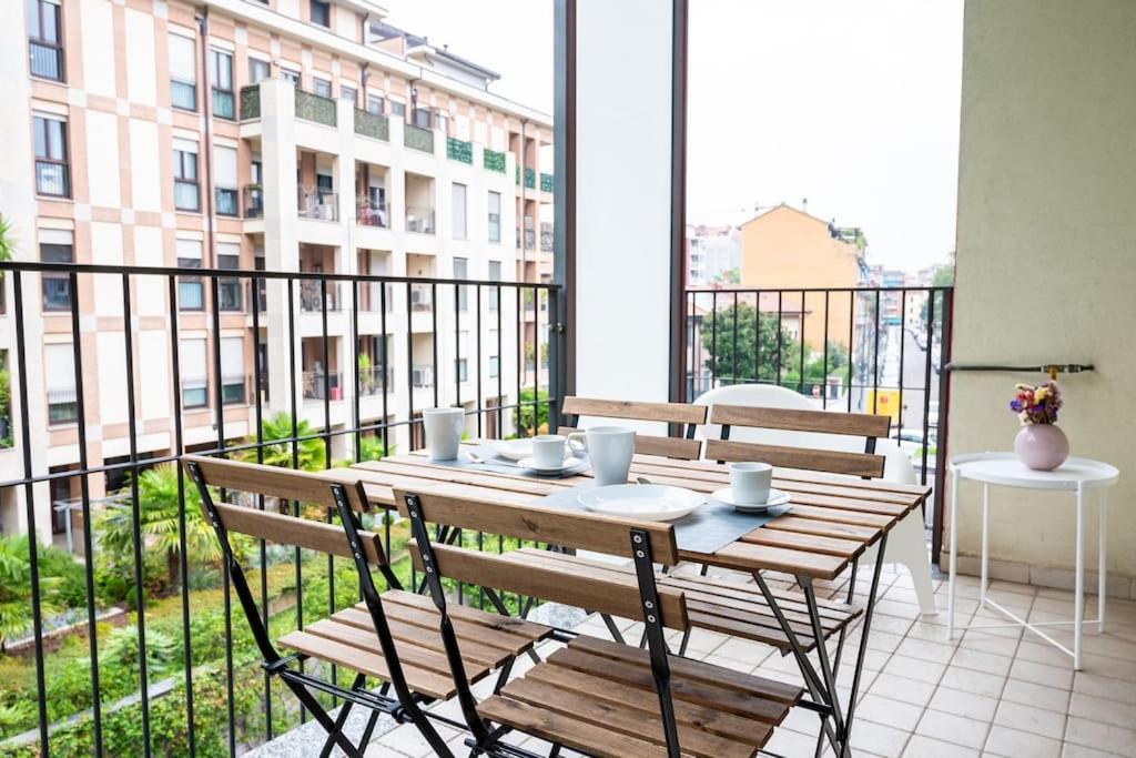Luminoso Trilocale Affori Centro Apartment Милано Екстериор снимка