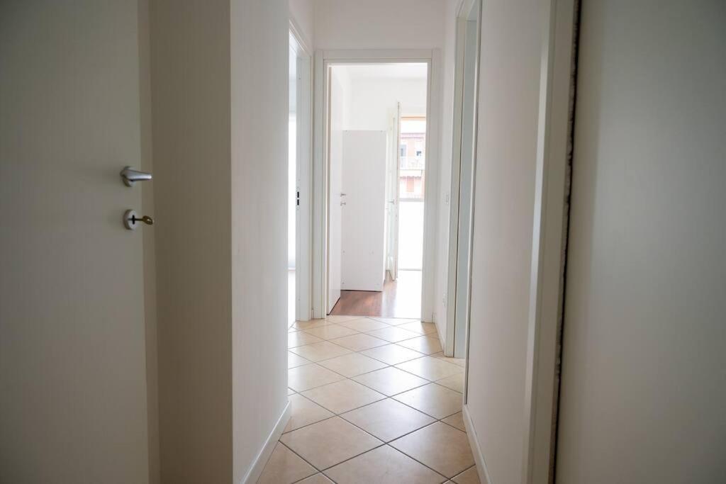 Luminoso Trilocale Affori Centro Apartment Милано Екстериор снимка